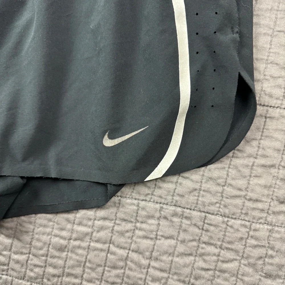 Nike Dri-FIT Womens Small Running Shorts Black Zipper Pocket Athletic Active